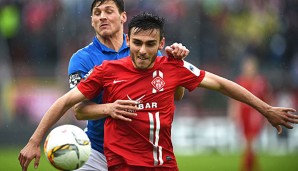 Joannis Karsanidis bleibt Würzburg auch beim Abstieg in die 3. Liga treu