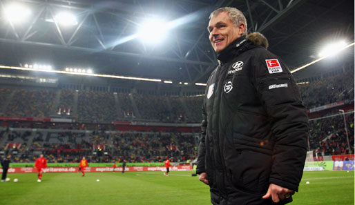 Der FSV Frankfurt mit Trainer Hans-Jürgen Boysen konnten den ersten Saisonsieg feiern