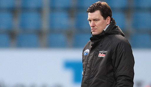Paderborns Coach Stephan Schmidt war nach dem 2:2 gegen Aalen nicht zufrieden