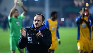 Trainer Lieberknecht bleibt mit Eintracht Braunschweig weiter oben dran