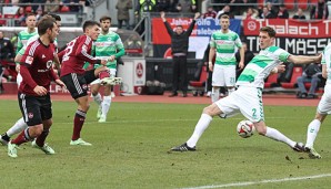 Fürth holte in Unterzahl einen Punkt im Frankenderby gegen Nürnberg