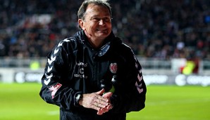 Ewald Lienen gewinnt mit St. Pauli überraschend bei Aufstiegskandidat Kaiserslautern