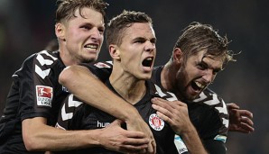 Der FC St. Pauli springt durch den Sieg bis auf zwei Punkte an den SC Freiburg heran