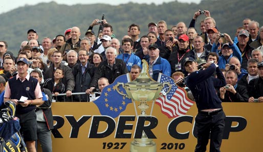 Martin Kaymer (r.) gewann 2010 die PGA Championship