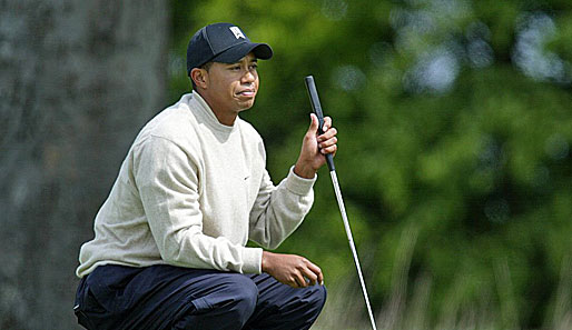 Tiger Woods ist wegen Spuckens auf der Europa Tour mit einer Geldstrafe belegt worden
