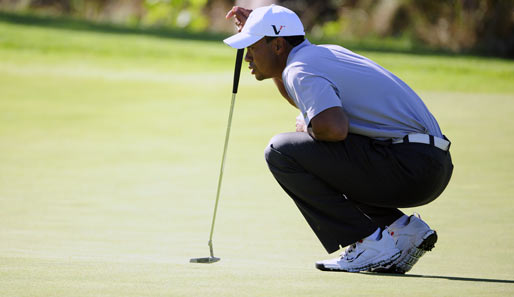 Der frühere Weltranglistenerste Tiger Woods schaffte durch eine Steigerung in San Martin den Cut