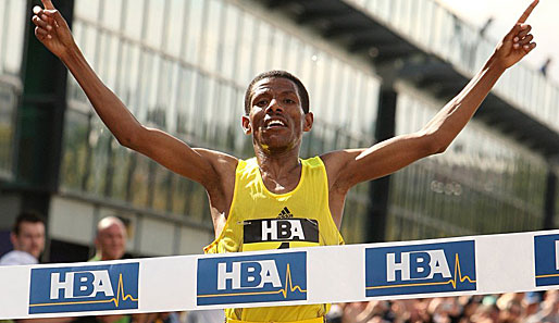 Haile Gebrselassie strebt beim Marathon in Dubai die 27. Bestmarke seiner Karriere an