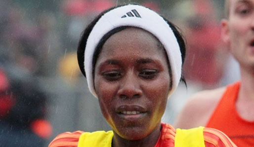 Die Kenianerin Peninah Arusei wiederholte ihren Vorjahressieg mit neuem Streckenrekord