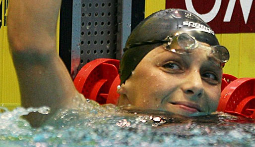 Schwimmerin Daniela Samulski freut sich über ihren Weltrekord