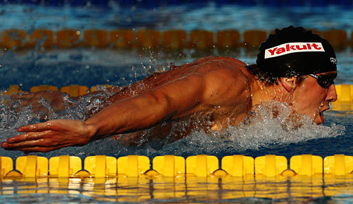 Mit einer neuen Fabelzeit gewann Michael Phelps Gold und zeigte, dass es auch ohne Anzug geht