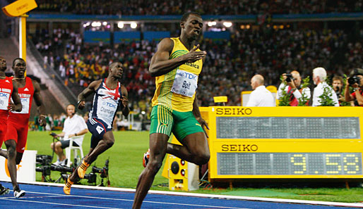 Olympiasieger Usain Bolt gewann den WM-Titel über 100m in neuer Weltrekordzeit