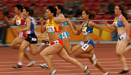 Wang Jing (Startnr. 275) gewann bereits den 100 Meter Sprint der Frauen bei den China-Spielen