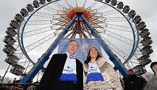Klaus Wowereit (l.) unterstützte mit Katharina Witt Münchens Bewerbung für Olympia 2018