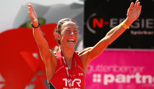 Die Britin Chrissie Wellington erreichte beim Ironman bereits zum vierten Mal als Erste das Ziel