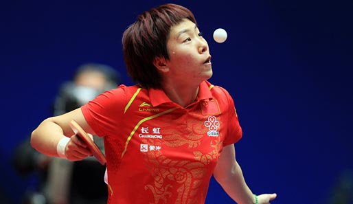 Li Xiaoxia besiegte mit China im Halbfinale Hongkong mit 3:1