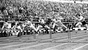 Bei den olympischen Spielen 1952 war Friedel Schirmer Fahnenträger und trat im Zehnkampf an