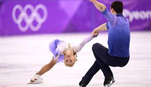 Selbst wer nichts mit Eiskunstlauf am Hut hat, ist bei den Spielen in Südkorea von Aljona Savchenko und Bruno Massot begeistert. Nach Platz vier im Kurzprogramm verzaubern sie das Publikum mit ihrer Kür. Der Lohn: Gold!