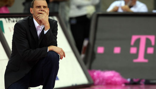 Coach Michael Koch enttäuscht: Die Telekom Baskets Bonn verloren bei Keravnos Nicosia