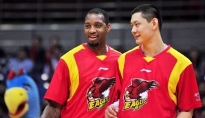 Bei den Quingdao Eagles spielte Ping Shang (r.) mit NBA-Legende Tracy McGrady zusammen