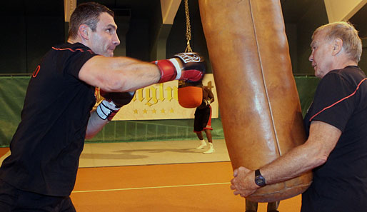 Witali Klitschko besiegte im Mai 2010 Albert Sosnowski in der zehnten Runde durch TKO