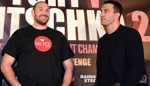 Wladimir Klitschko (r.) und Tyson Fury steigen am 9. Juli in Manchester in den Ring