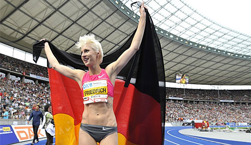 An der Weltrekordeinstellung mit 2,09m scheiterte Ariane Friedrich in Berlin nur knapp