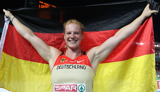 Betty Heidler holte die dritte deutsche Goldmedaille in Barcelona