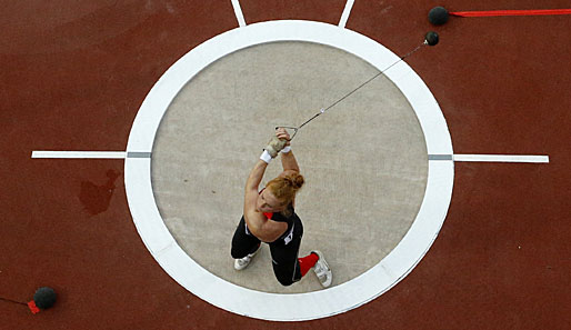 Weltrekordhalterin Betty Heidler schleuderte den Hammer in Fränkisch-Crumbach auf 74,36 m