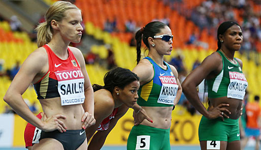 Not amused - Verena Sailer (l.) und co. sind bei der Leichtathletik-WM disqualifiziert worden