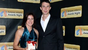 Bogdan Bondarenko und Zuzana Hejnova freuen sich über ihre Auszeichnung