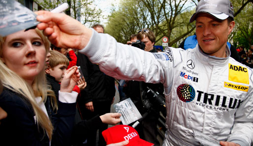 Bereits bei der DTM-Präsentation in Düsseldorf war Ralf Schumacher bei den Fans sehr gefragt