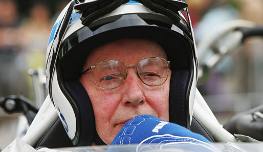 Ex-Formel1-Weltmeister John Surtees trauert um seinen Sohn Henry