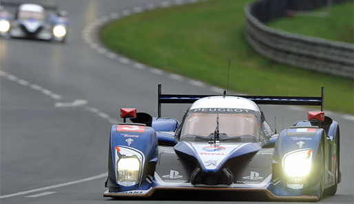 Vor dem Schaden: Peugeot-Fahrer Pedro Lamy auf der Strecke in Le Mans