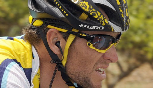 Nach seiner Verletzung kommt Lance Armstrong langsam, aber sicher, wieder in Schwung