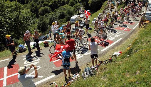Solche Bilder gibt es angeblich beim Aufstieg zum Col de Crostis auf der 14. Giro-Etappe nicht