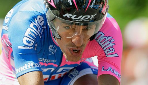 Der Italiener Paolo Tiralongo hat die 19. Etappe des Giro d'Italia gewonnen