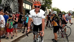 Lance Armstrong versuchte die Schuld für einen Autounfall abzuschieben