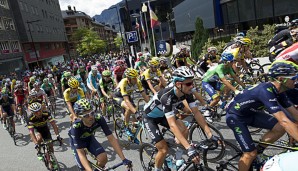 Bei der Vuelta in Spanien kam es zu einem Unfall mit einem Begleit-Motorrad