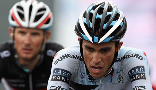 Alberto Contador (r.) hat sich mit seinem Fan, der ihn auf der ersten Etappe gestört hatte, versöhnt