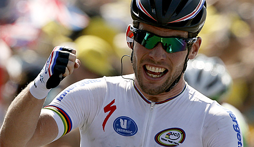 Mark Cavendish siegte vor Peter Sagan, nachdem eine Windkante das Peloton gesprengt hatte