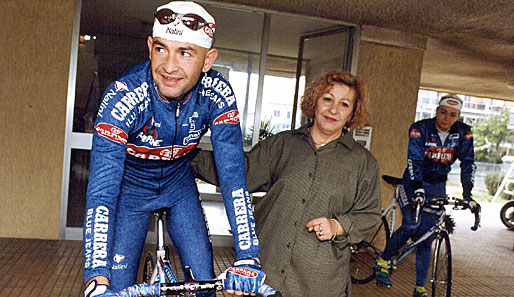 Vor kurzem überlegte die UCI, dem 2004 verstorbenen Pantani seinen Titel abzuerkennen