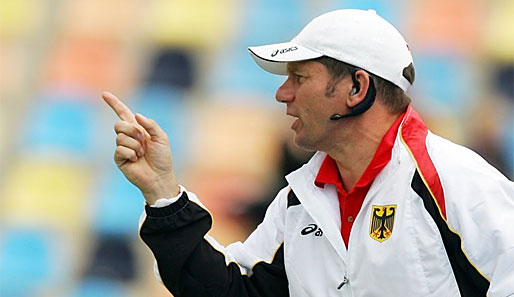 Michael Behrmann ist seit 2006 Trainer der deutschen Damen. Er übernahm von Markus Weise