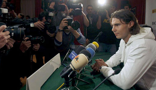 Rafael Nadal (r.) ist auf Verbandschef Pedro Munoz nicht gut zu sprechen