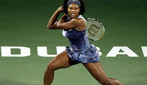 Serena Williams steht in Dubai im Halbfinale