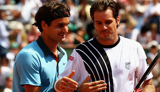 Roger Federer gewann zum achten Mal in Folge gegen Tommy Haas