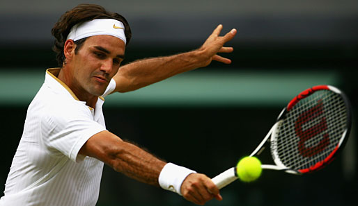 Nach seinem Drei-Satz-Erfolg gegen Robin Söderling steht Roger Federer im Viertelfinale