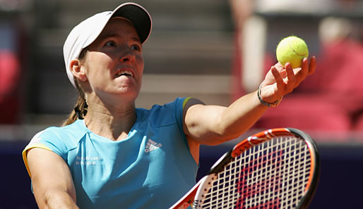 Justine Henin greift bei den Australien Open im Januar nach ihrem achten Grand-Slam-Titel