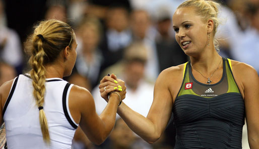 Caroline Wozniacki (im Bild) und Wera Swonarewa stehen im US-Open-Halbfinale