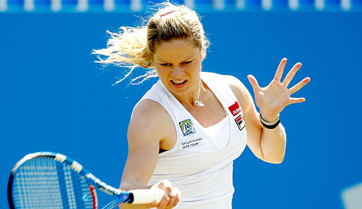 Kim Clijsters schlägt die Weltranglistenerste Caroline Wozniack in drei Sätzen