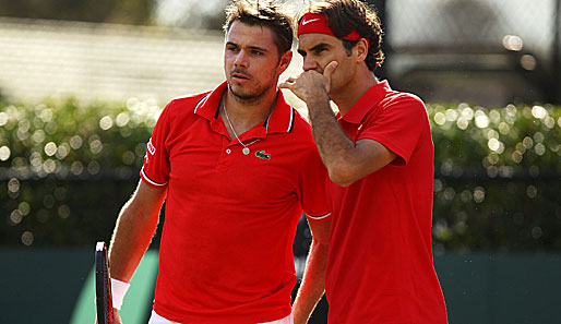 Roger Federer (r.) und Stanislas Wawrinka unterlagen im Davis-Cup-Doppel Hewitt/Guccione